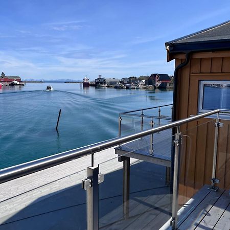 The Harbour House, Dorm And Twin, Selfservice Hostel Ballstad Exterior foto