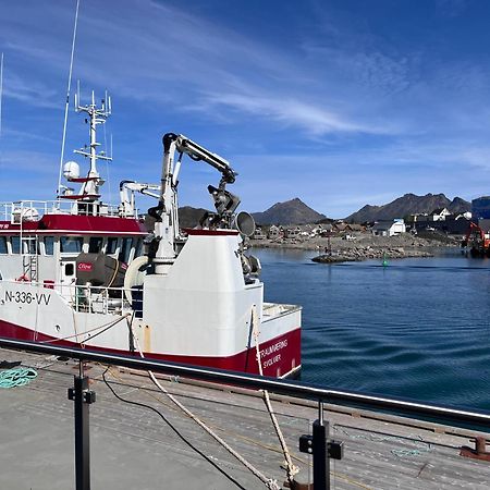 The Harbour House, Dorm And Twin, Selfservice Hostel Ballstad Exterior foto