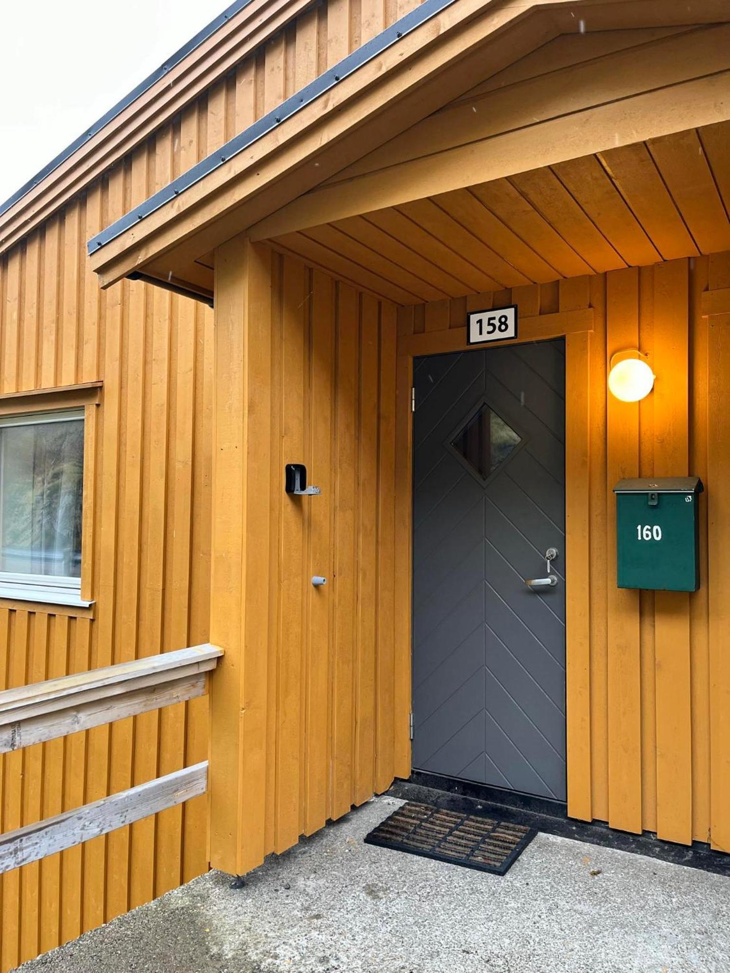The Harbour House, Dorm And Twin, Selfservice Hostel Ballstad Exterior foto